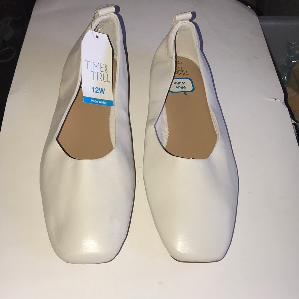 NWT Women’s Time and Tru Women's Wide Shoes